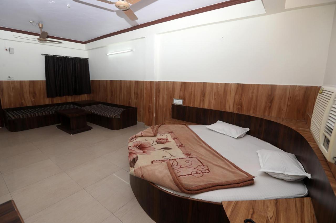 Jain Residency Hotel Pachmarhī Kültér fotó
