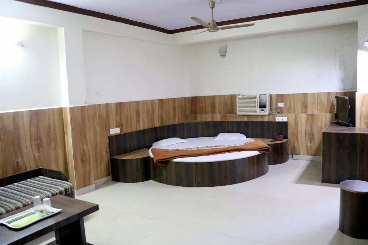 Jain Residency Hotel Pachmarhī Kültér fotó