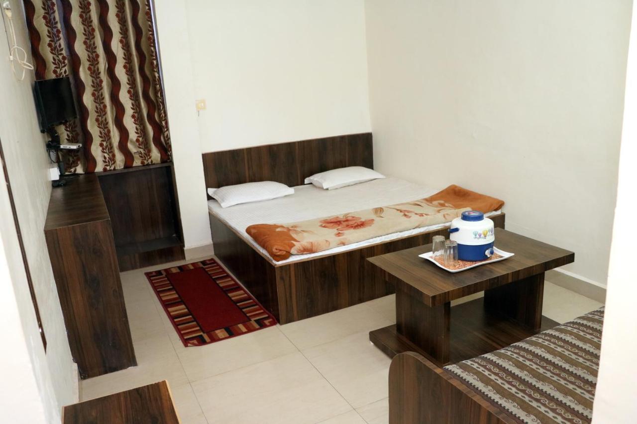 Jain Residency Hotel Pachmarhī Kültér fotó